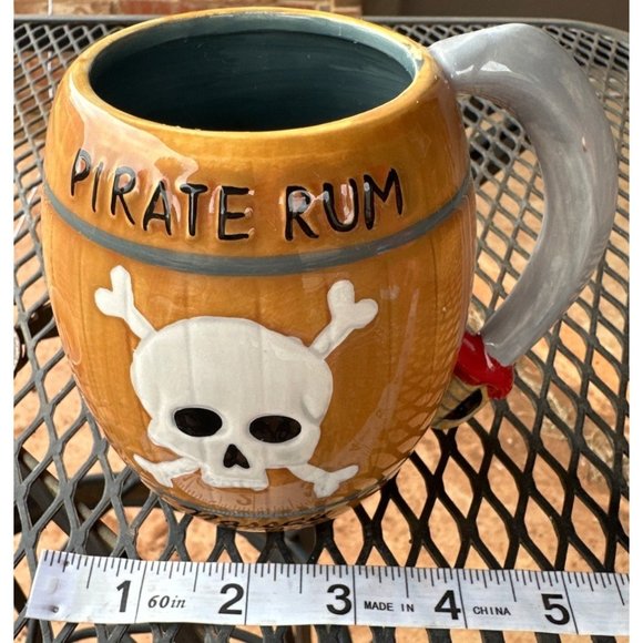 Agiftcorp Brand Pirate Rum w/Skull Ceramic Mug Glossy w/Handle 18 oz. - Picture 7 of 11